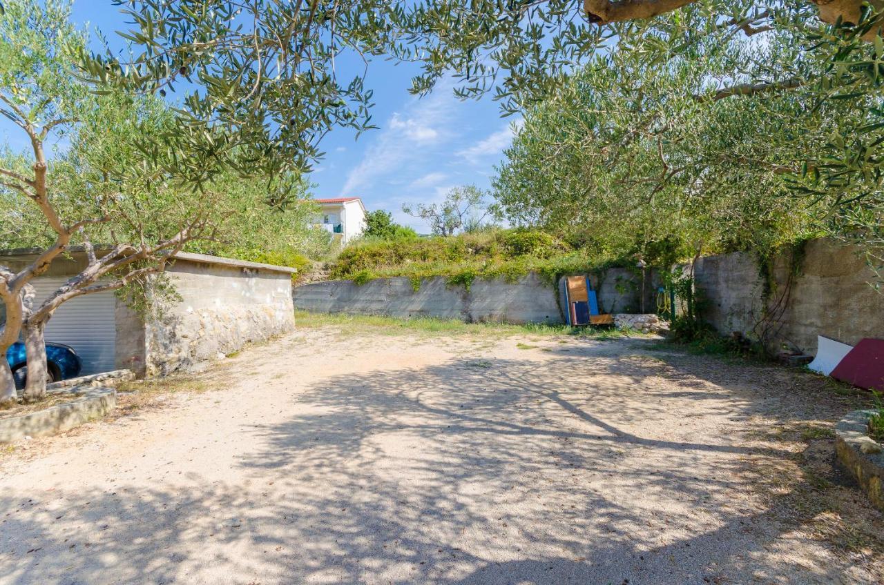 Apartments Ines Banjol エクステリア 写真
