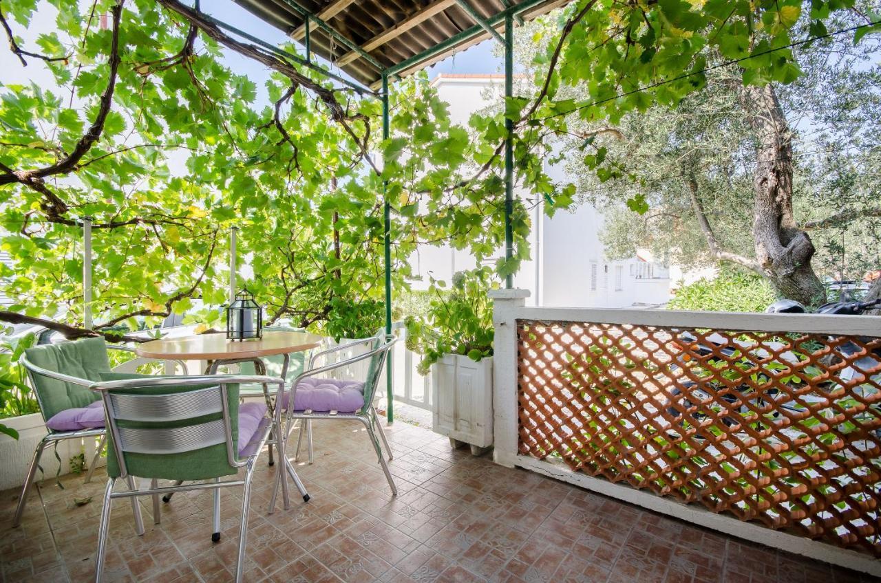 Apartments Ines Banjol エクステリア 写真