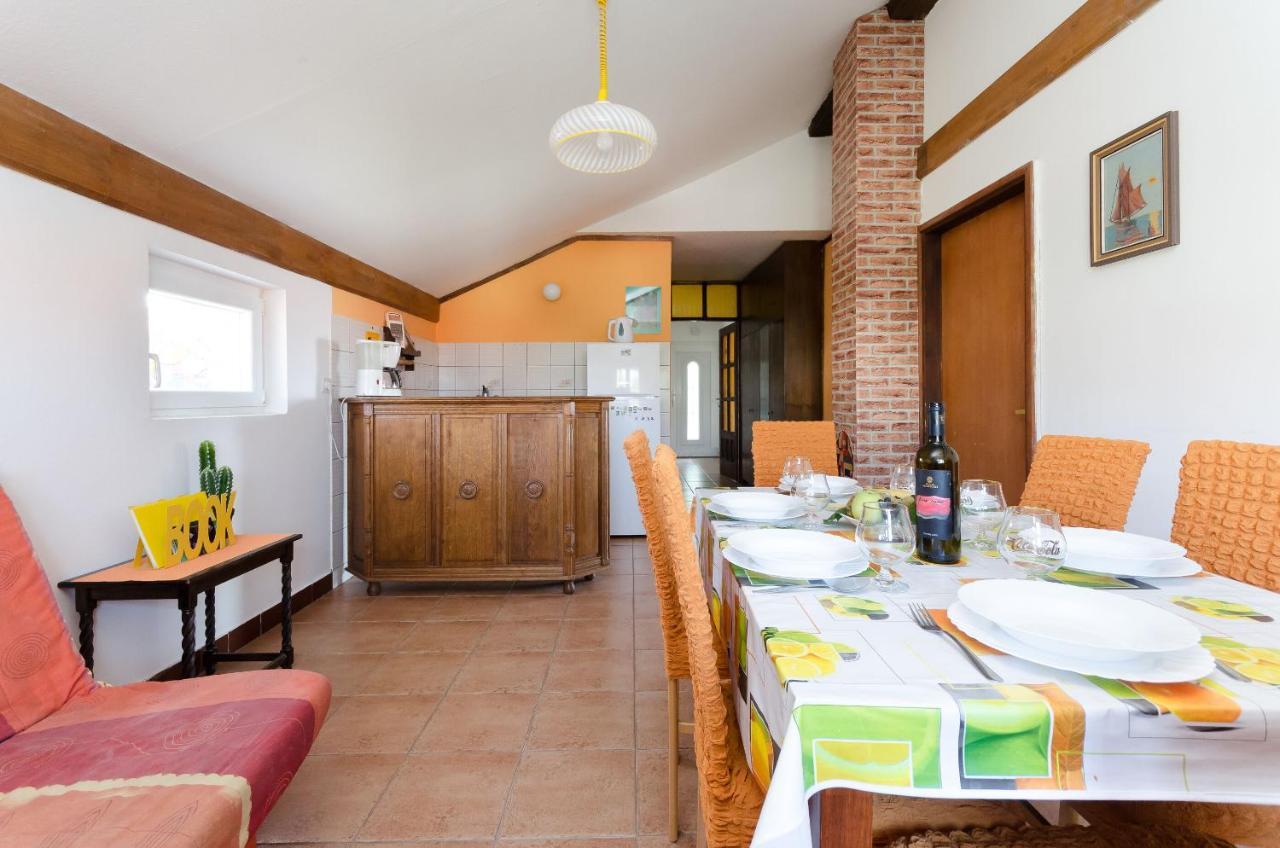Apartments Ines Banjol エクステリア 写真