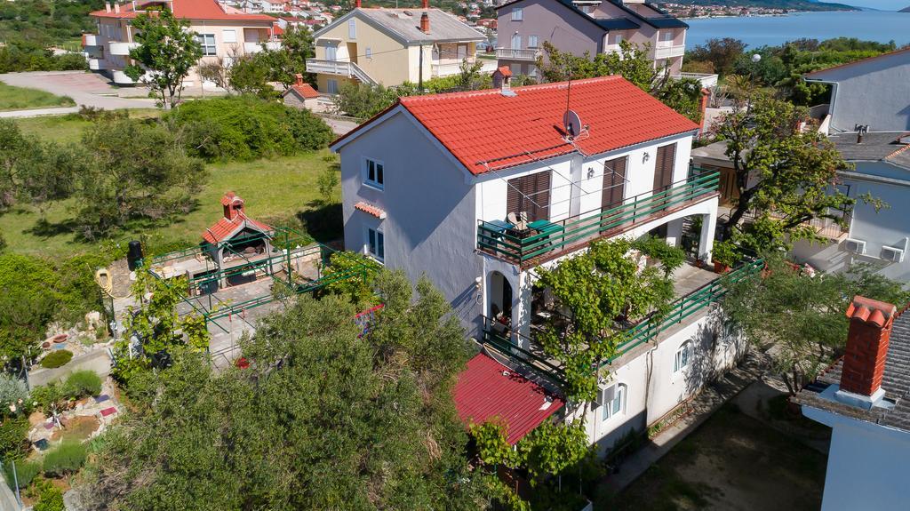 Apartments Ines Banjol エクステリア 写真
